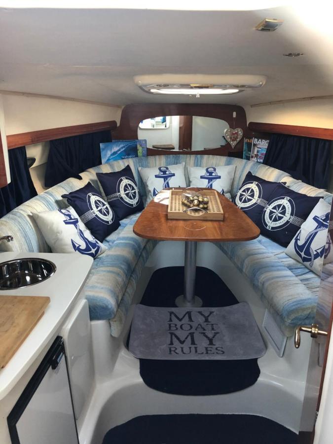 Bea Boat Charter Hotel Menton Bagian luar foto